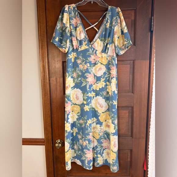NWT Socialite Puff Sleeve Bias Midi Dress - Picture 2 of 7